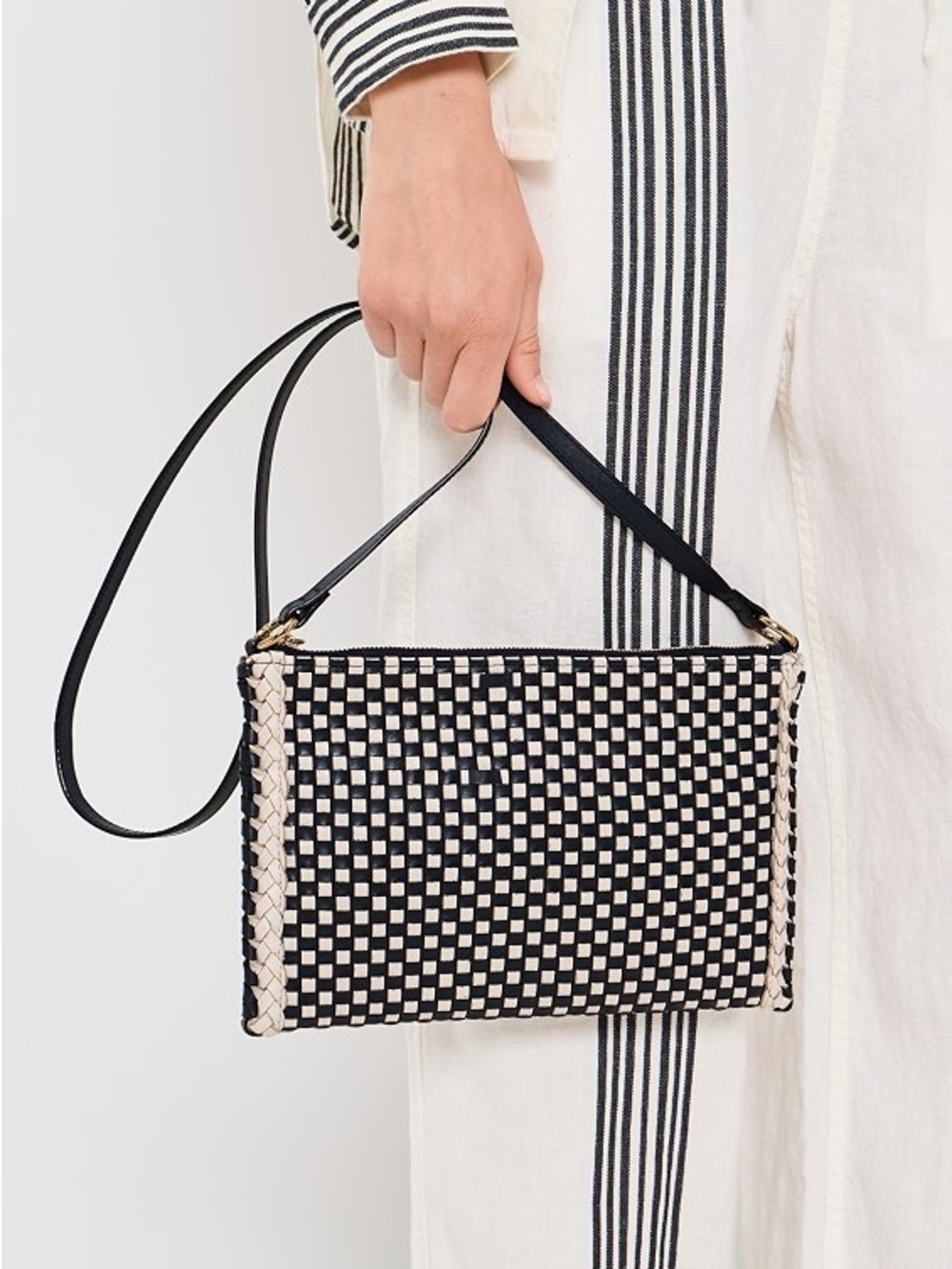 🆕 Madewell The Signature Woven crossbody pouch